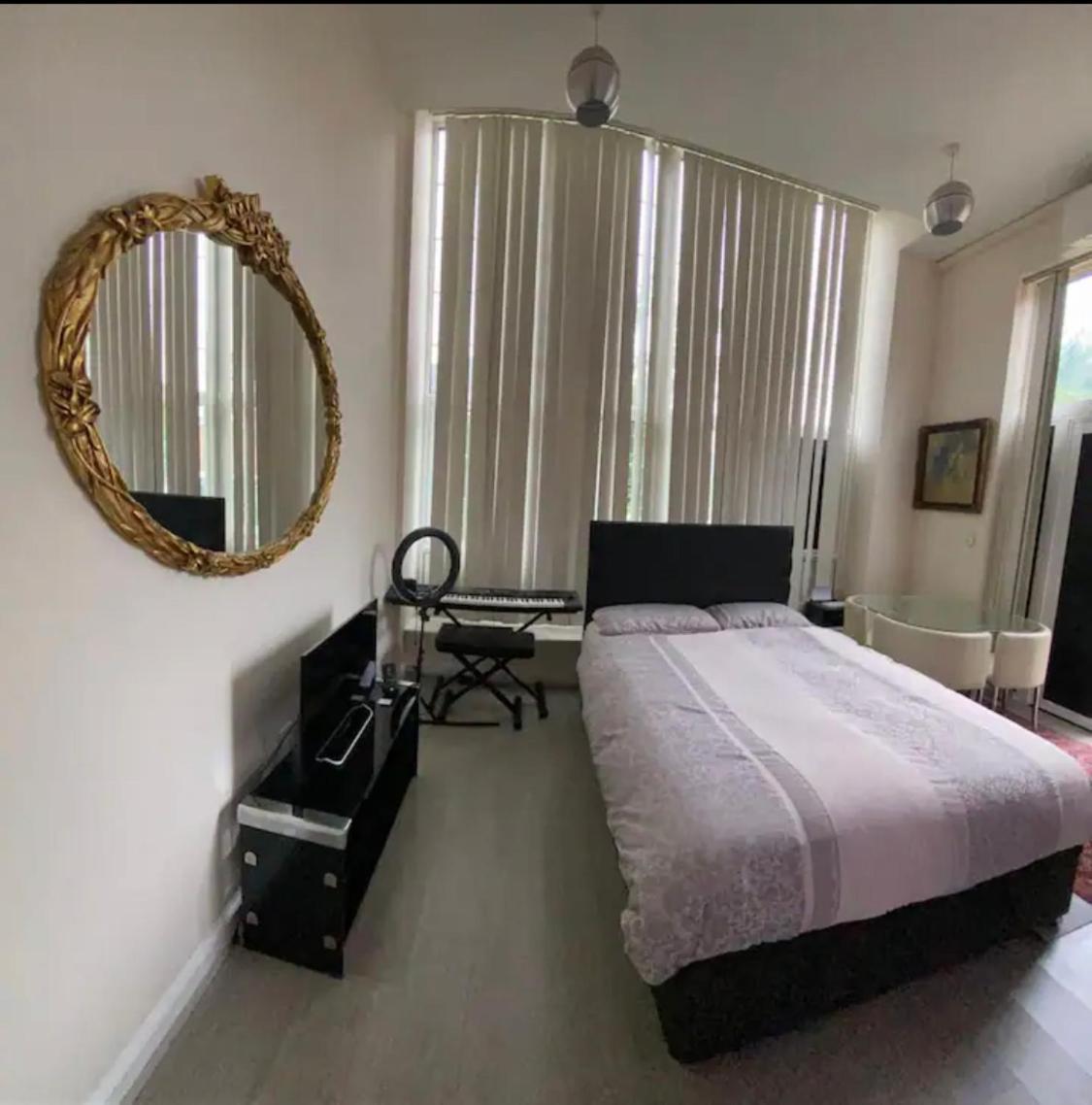 Spacious King Room With Private Entrance - Near Emirates And Camden And King'S Cross - 5 Min To Tube Finchley Luaran gambar