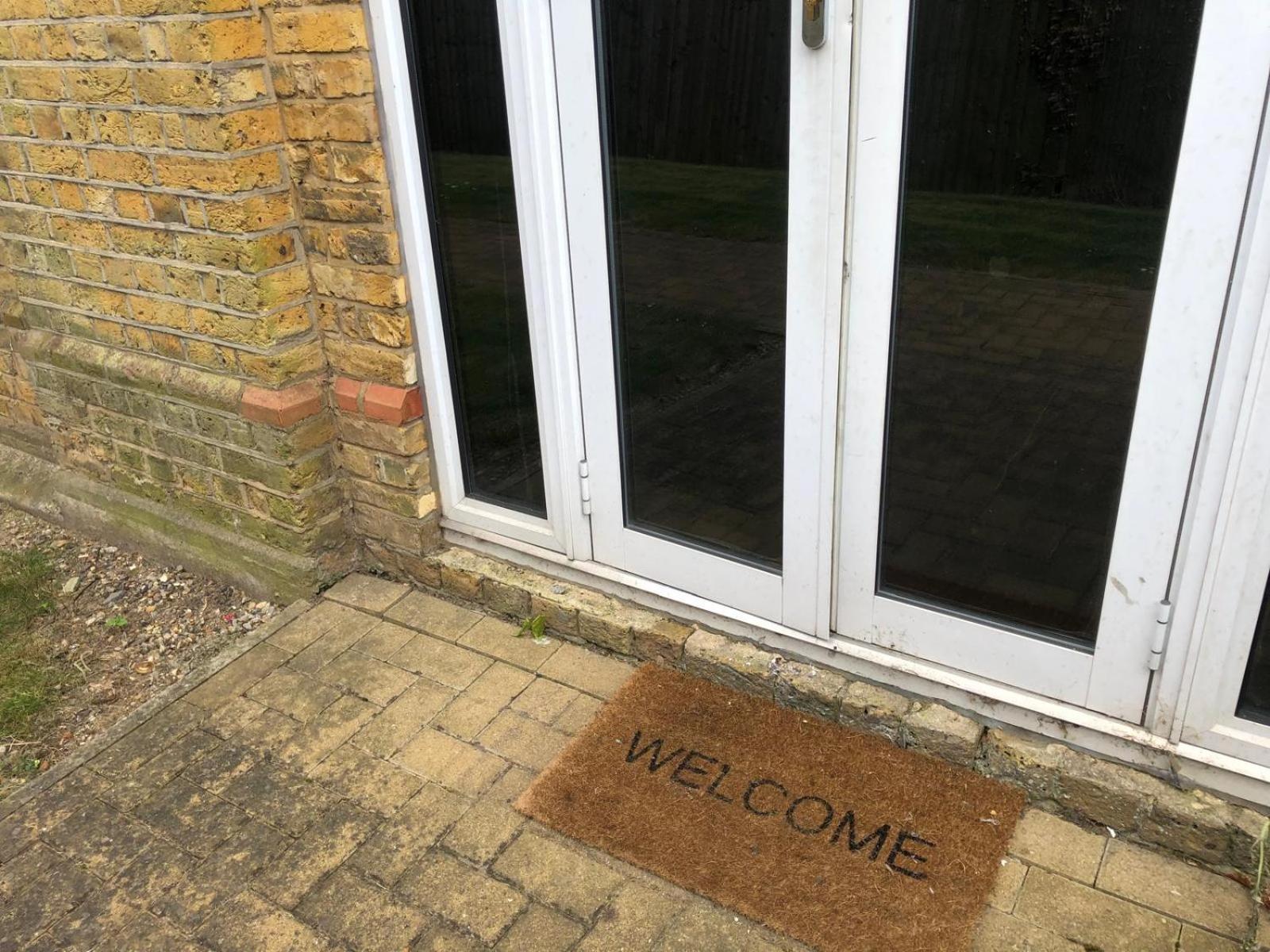 Spacious King Room With Private Entrance - Near Emirates And Camden And King'S Cross - 5 Min To Tube Finchley Luaran gambar